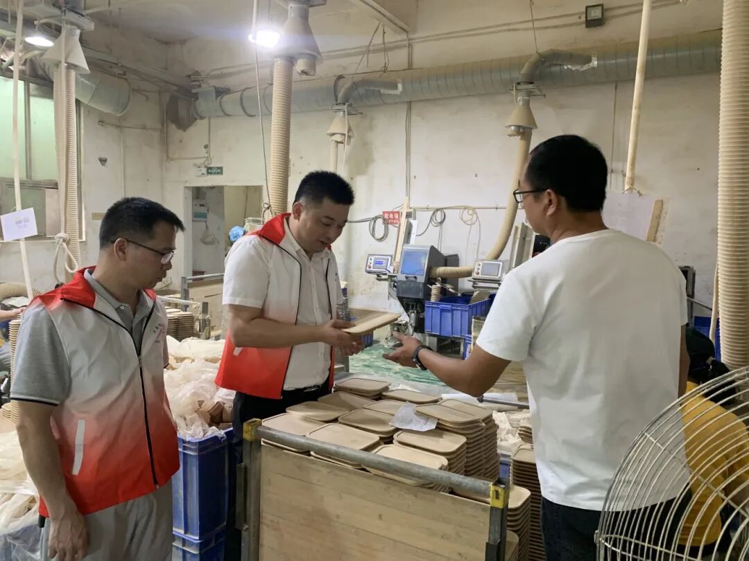 孵化基地组织专家团队开展专项活动,入企“问需把脉”解决技术难题(图3) 孵化基地组织专家团队开展专项活动,入企“问需把脉”解决技术难题(图3)