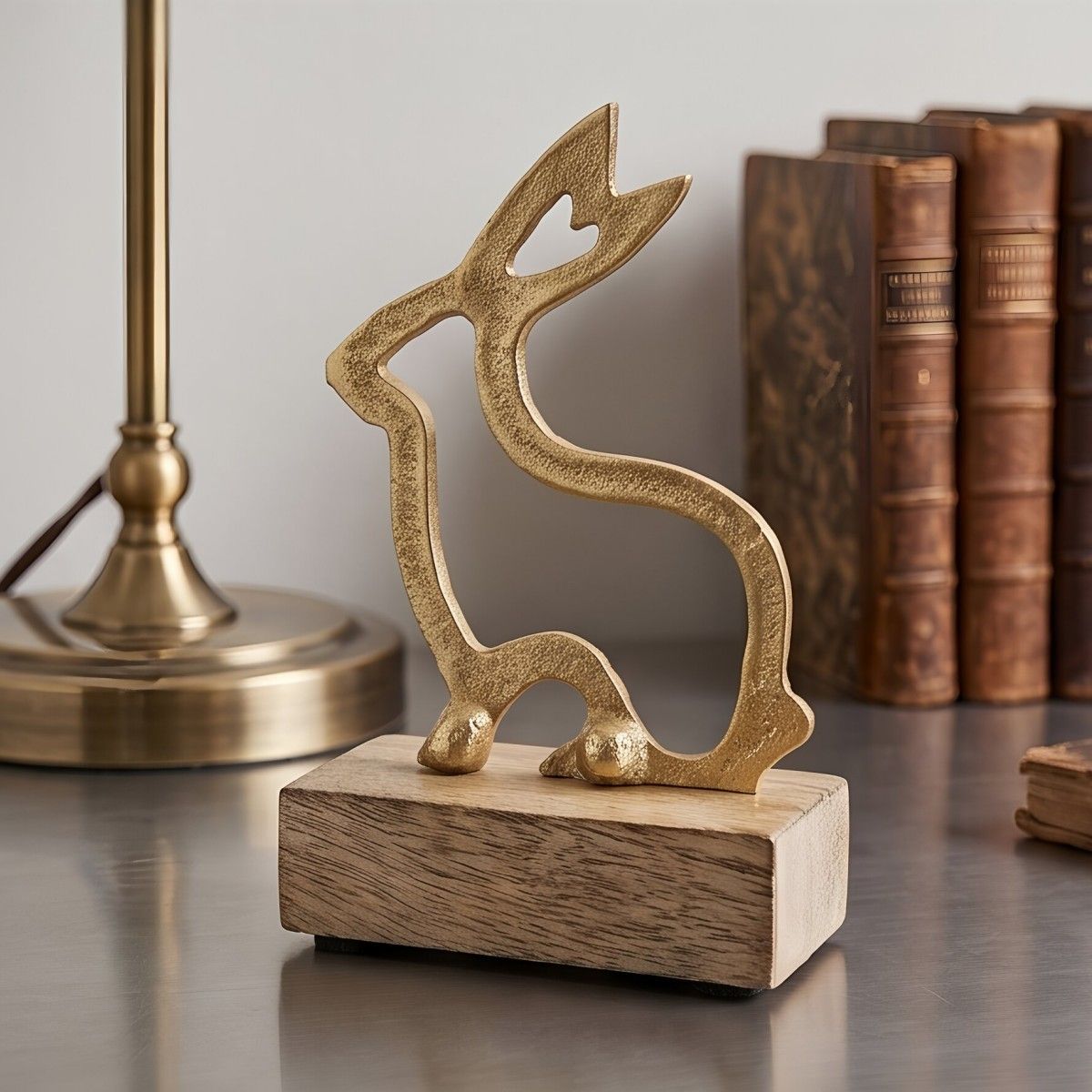 Rabbit-shaped desktop ornament