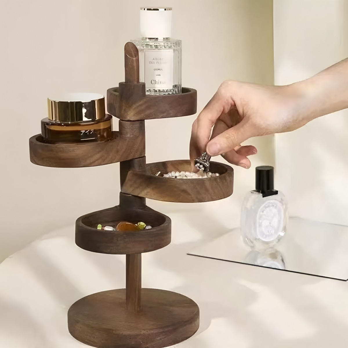 Rotating wooden storage rack(Image4) Rotating wooden storage rack(Image4)